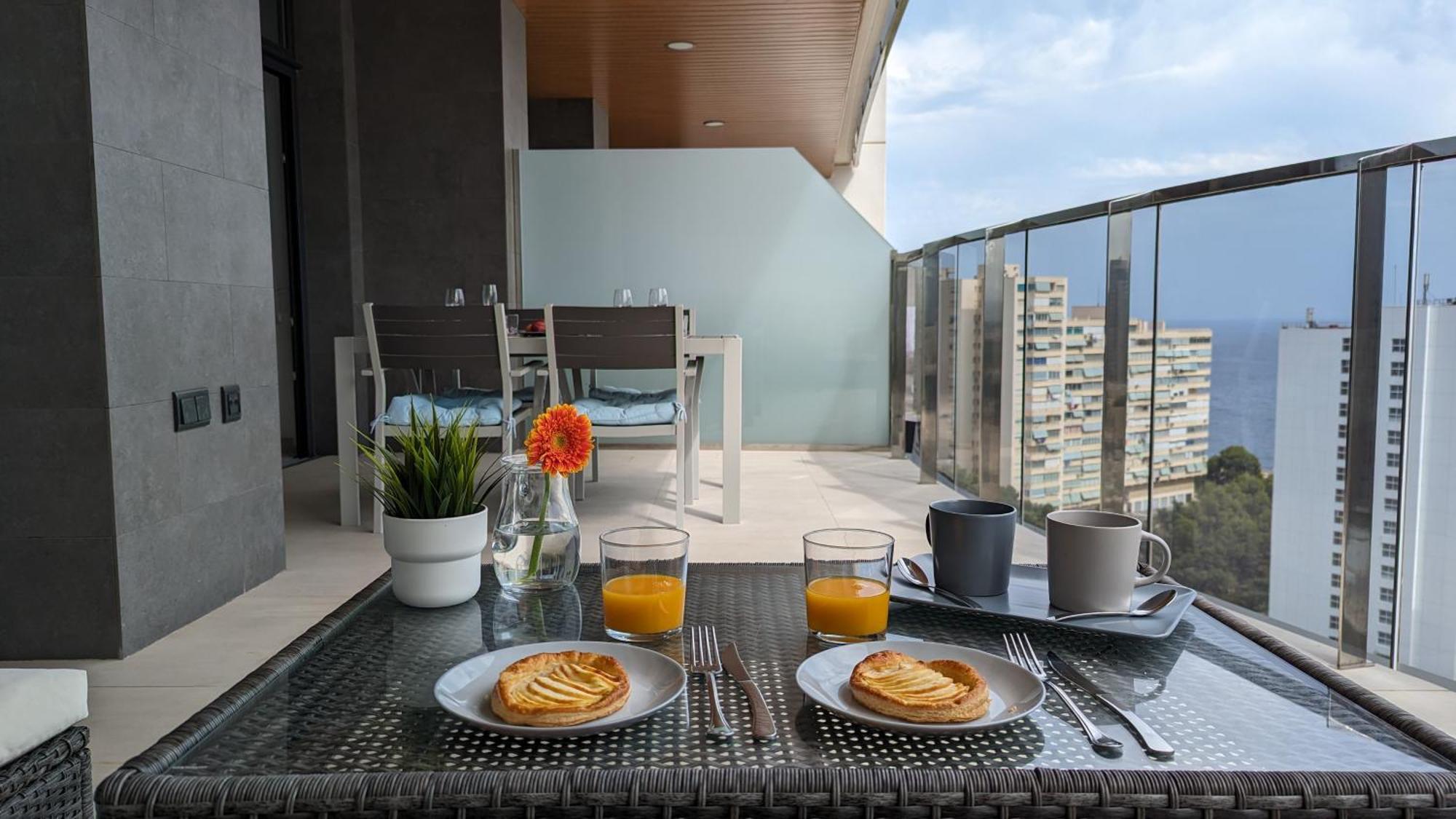 Sunset Waves Sea View Apartments Benidorm Exterior foto